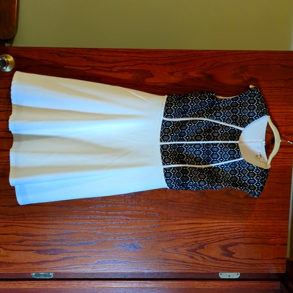 Women's dress